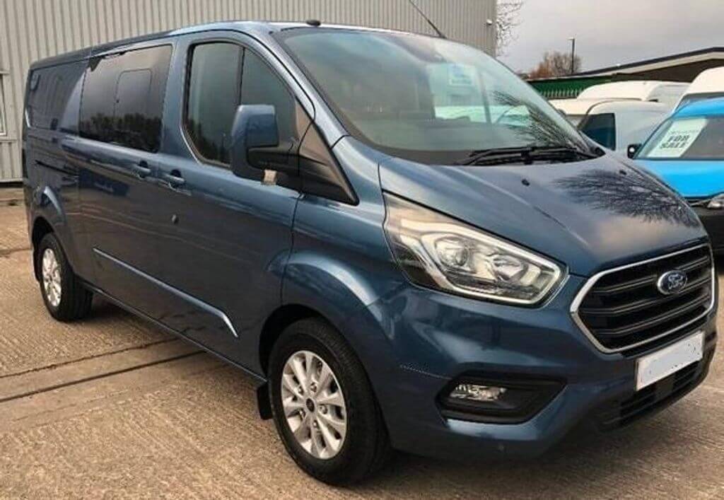 Blue Ford Transit Custom 320 130ps L2 Limited Double Cab in Van Crew Van by Quadrant Vehicles