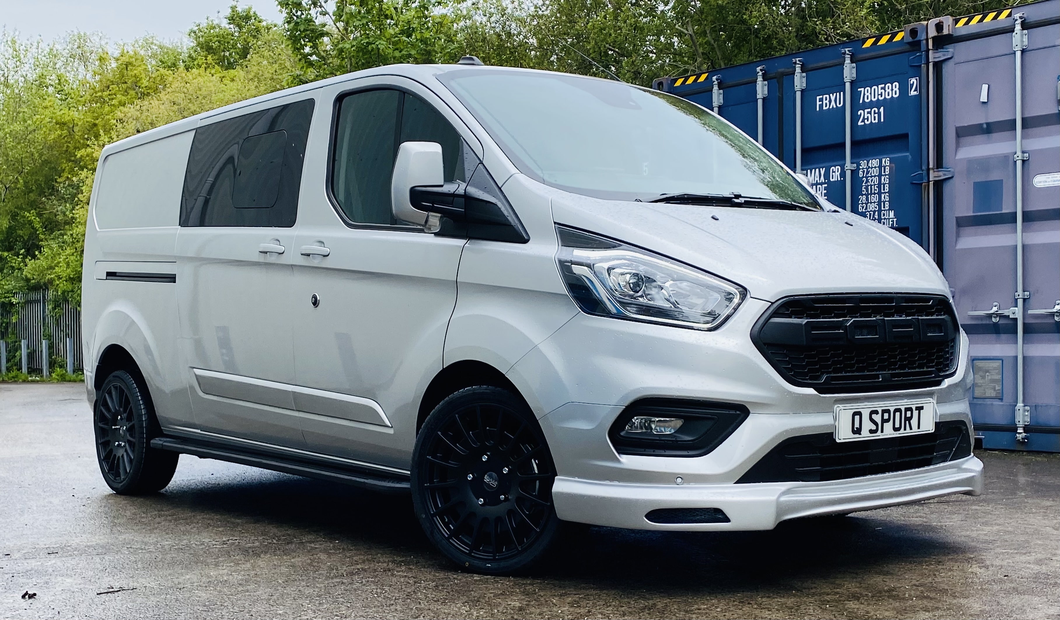 Silver Grey Ford Transit Custom Double Cab Q Sport 185ps Auto - right-side-front by Quadrant Vehicles