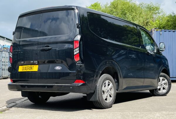 Ford Transit Custom Trail Quadrant Vehicles Van Sales Uk