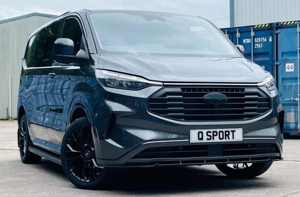 Ford Transit Custom Q Sport Van in Dark Grey - Quadrant Vehicles