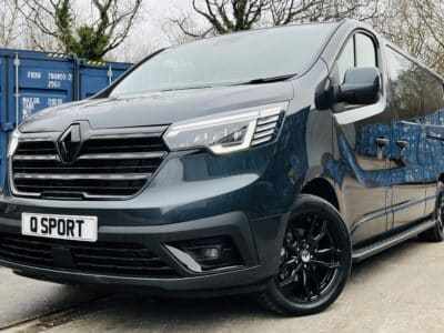 Renault-Trafic-Lwb-6-Seat-Crew-Cab-170ps-Auto-Q-Sport-Front-left-by-Quadrant-Vehicles