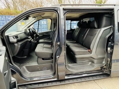 Renault-Trafic-Lwb-6-Seat-Crew-Cab-170ps-Auto-Q-Sport-Internal-Seating-area-by-Quadrant-Vehicles