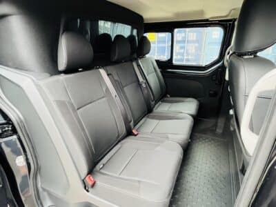 Renault-Trafic-Lwb-6-Seat-Crew-Cab-170ps-Auto-Q-Sport-Rear-Seats-by-Quadrant-Vehicles