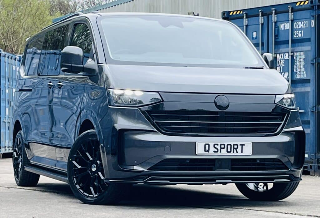 New VW Transporter T7 Lwb 70ps Auto Kombi Q Sport Metallic Graphite Dust