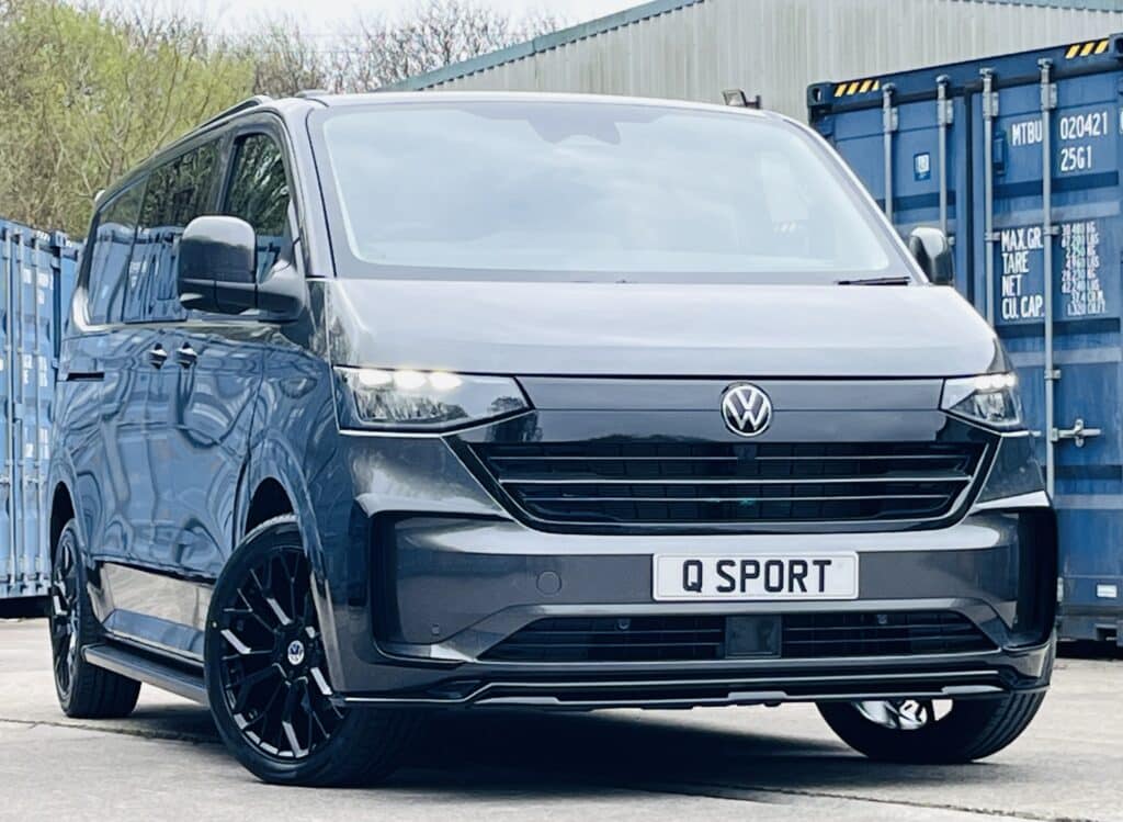 New VW Transporter T7 Lwb 70ps Auto Kombi Q Sport Metallic Graphite Dust
