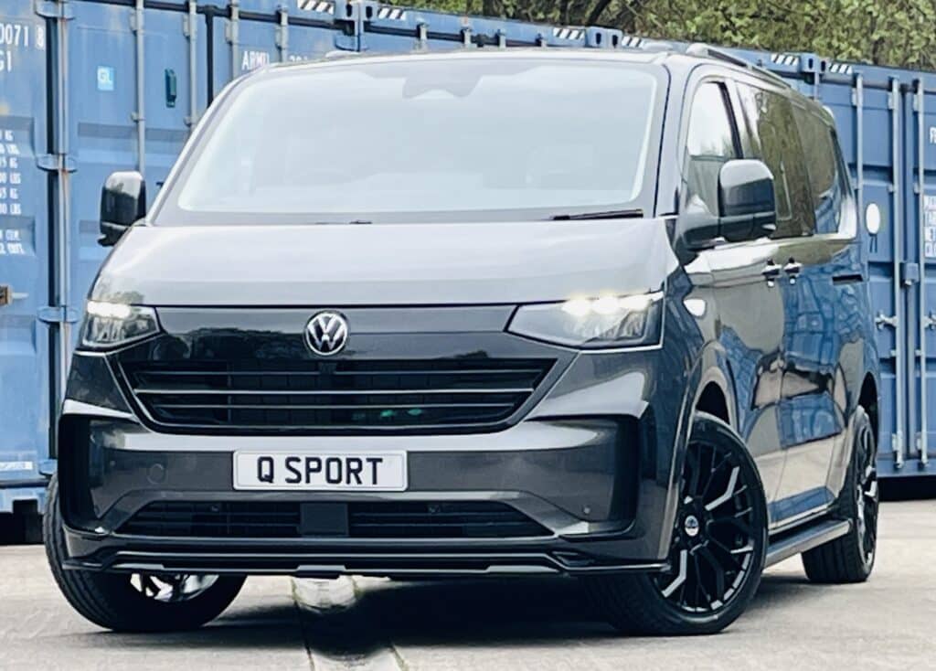 New VW Transporter T7 Lwb 70ps Auto Kombi Q Sport Metallic Graphite Dust