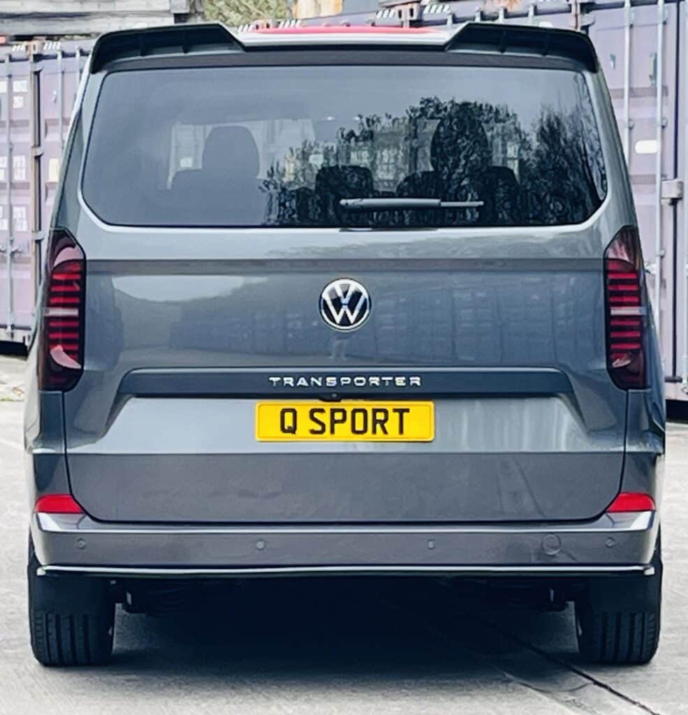 New VW Transporter T7 Lwb 70ps Auto Kombi Q Sport Metallic Graphite Dust