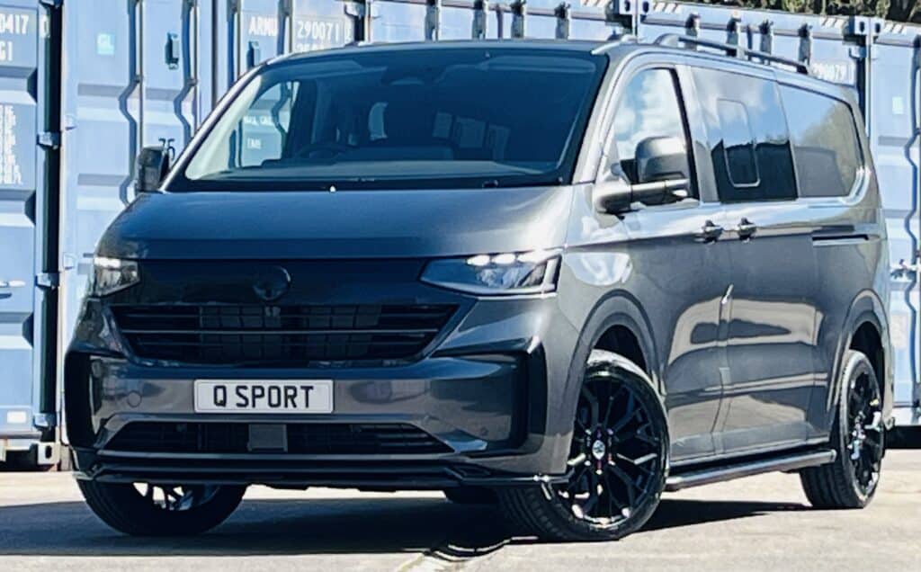 New VW Transporter T7 Lwb 70ps Auto Kombi Q Sport Metallic Graphite Dust