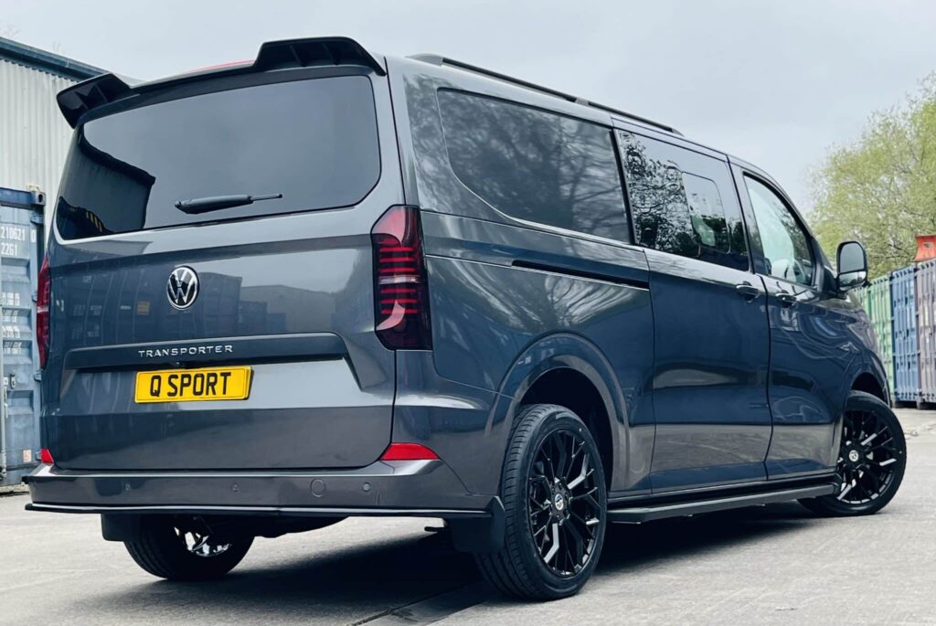 New VW Transporter T7 Lwb 170ps Auto Kombi Q Sport Metallic Graphite Dust – 3 New VW Transporter T7 Lwb 170ps Auto Kombi Q Sport Metallic Graphite Dust