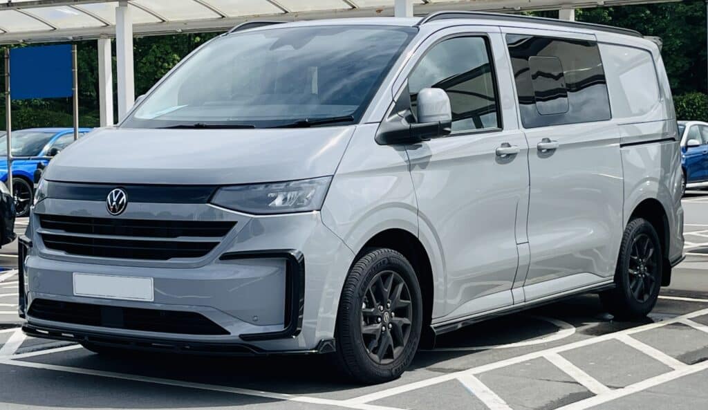 New VW Transporter T7 Lwb 170ps Auto Kombi Q Sport White – 7 New VW Transporter T7 Lwb 170ps Auto Kombi Q Sport White