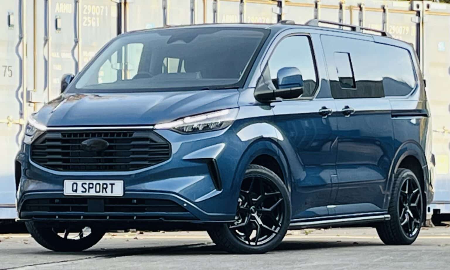 Ford Transit Custom Q Sport in Metallic Blue by Quadrant Vehicles 8 Ford Transit Custom Q Sport in Metallic Blue by Quadrant Vehicles